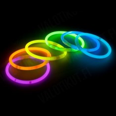 ▷ Chollo Pack x100 Pulseras luminosas fluorescentes por sólo 8,09€ con  envío gratis (35% de descuento)
