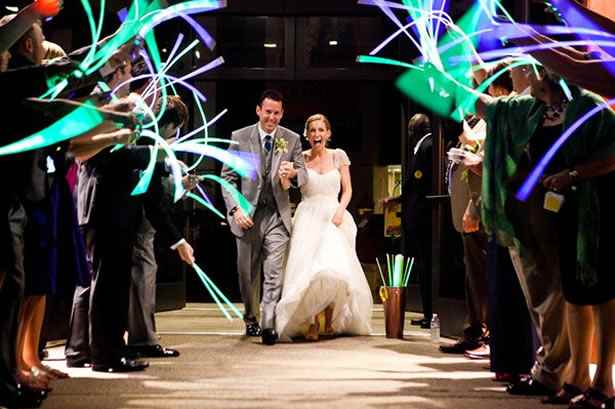 pulseras fluorescentes para bodas o eventos
